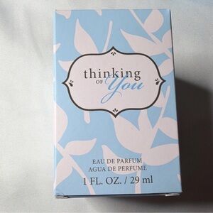 Mary Kay Thinking of You Eau de Parfum - Blue and White